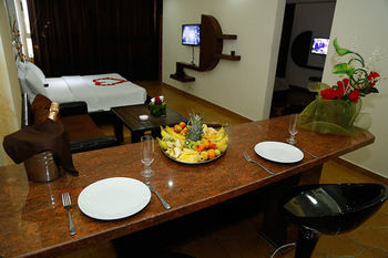 Bouery Hotel Kfar Yassine Exterior foto